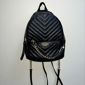 Small black bag from victoria secret